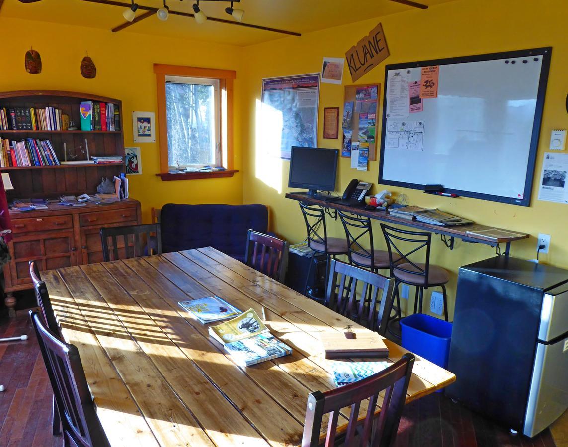 Wanderer'S Inn Backpackers Hostel Haines Junction Ngoại thất bức ảnh