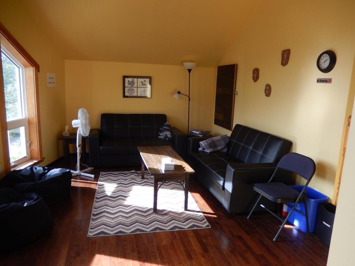 Wanderer'S Inn Backpackers Hostel Haines Junction Ngoại thất bức ảnh